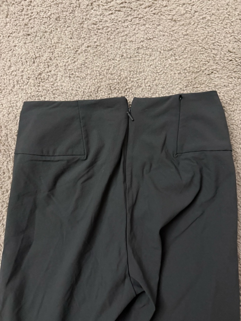 Athleta Wander Slim Straight Crop Pants Grey Size 10 Stretch Back Zipper 405534 - Picture 6 of 6